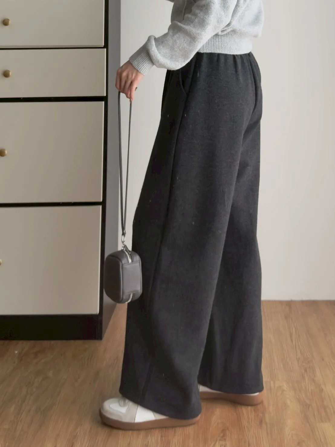 羊絨腰帶彎刀褲