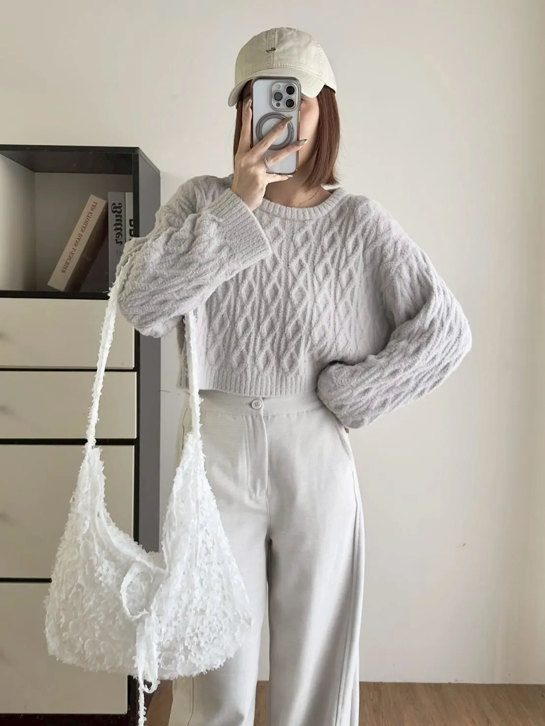 菱格奶糯糯毛衣