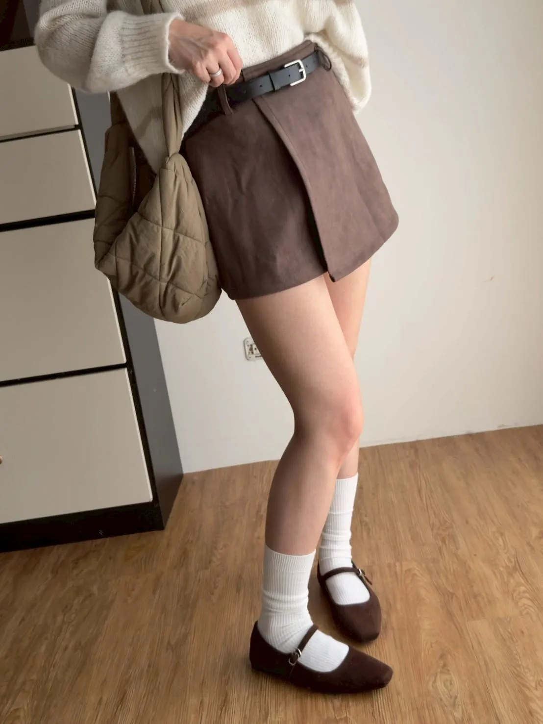 鹿皮絨一片短褲裙