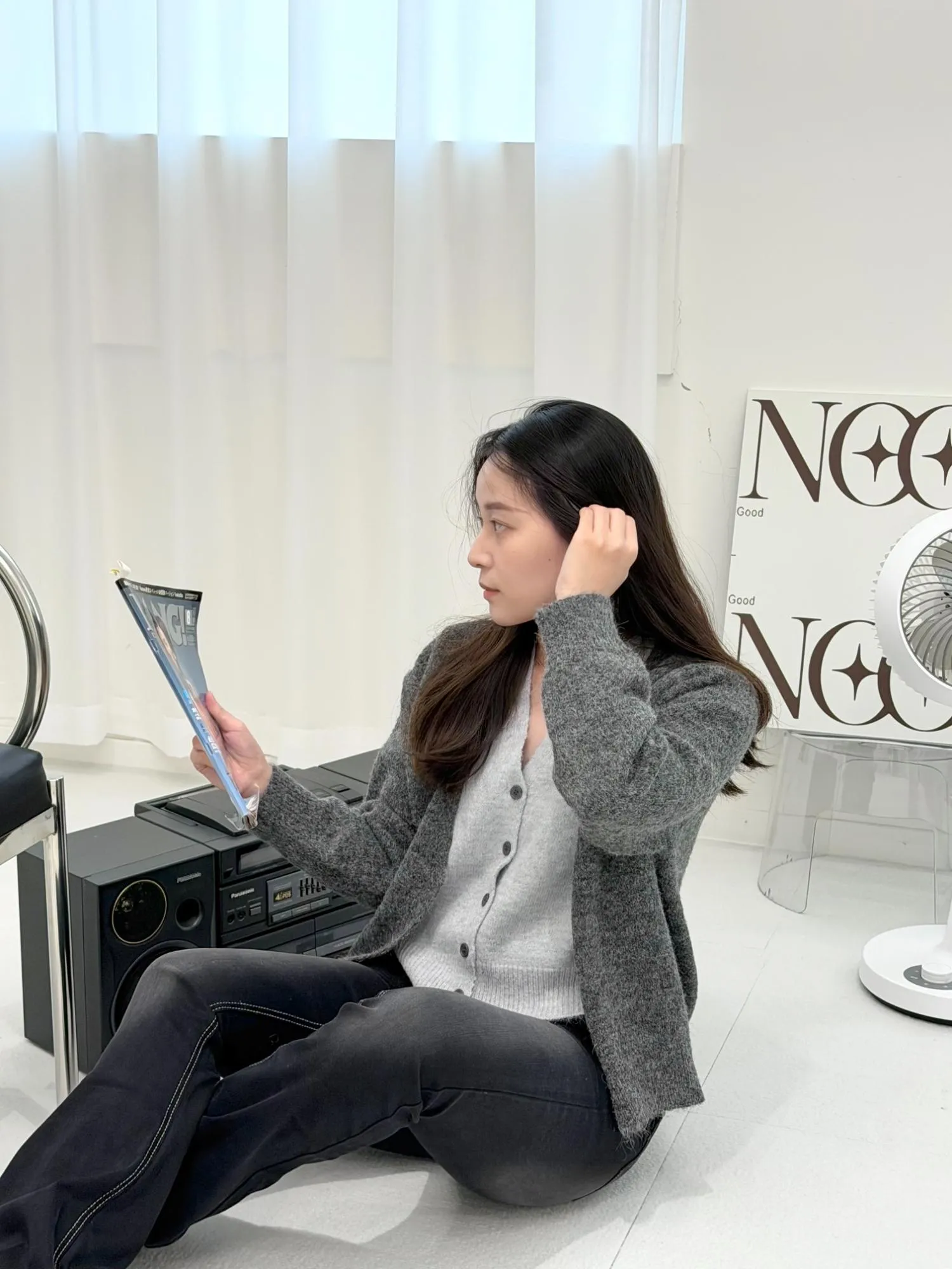 正韓柔軟拼色V領開衫