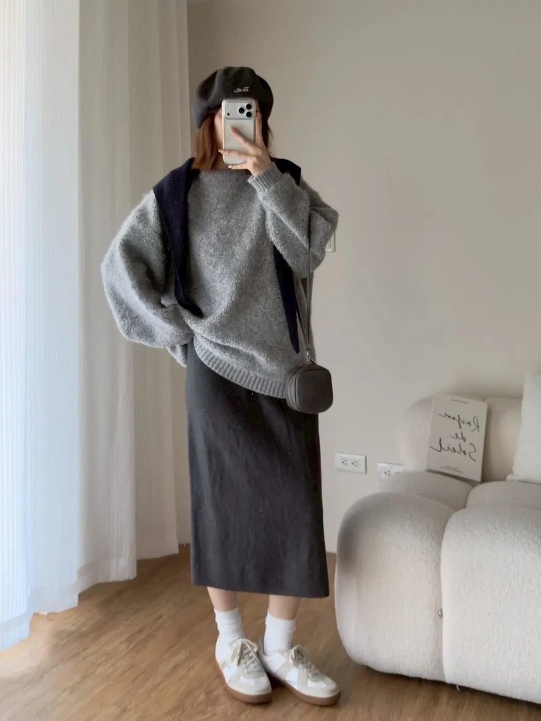 大版圓領顆粒馬海毛毛衣