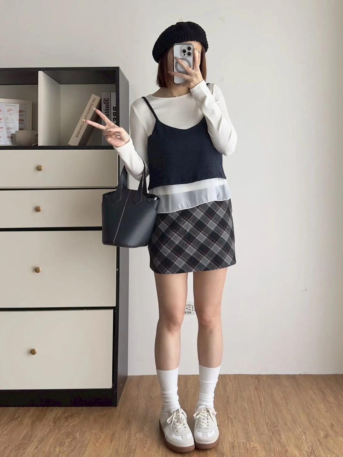 細肩V領兩件式上衣