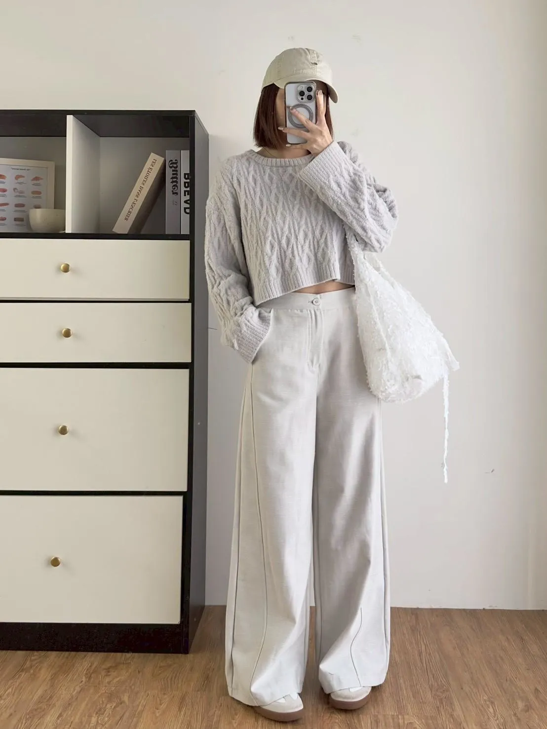 菱格奶糯糯毛衣