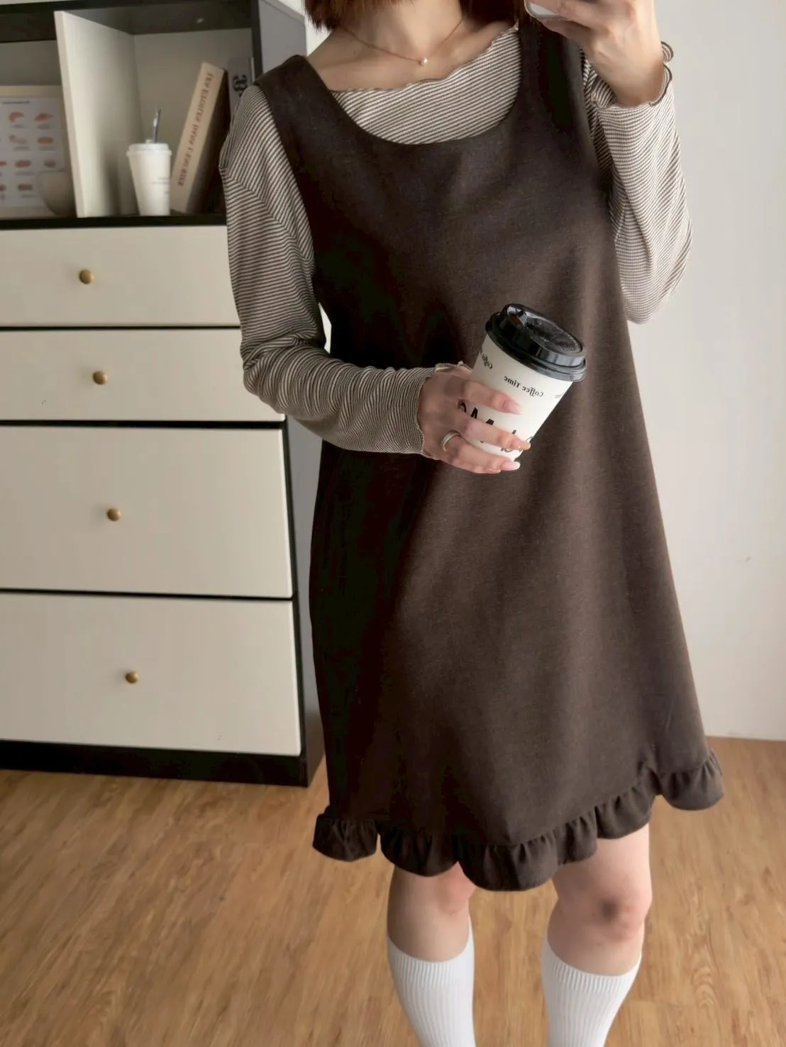 細格內搭➕毛呢下荷葉背心短洋