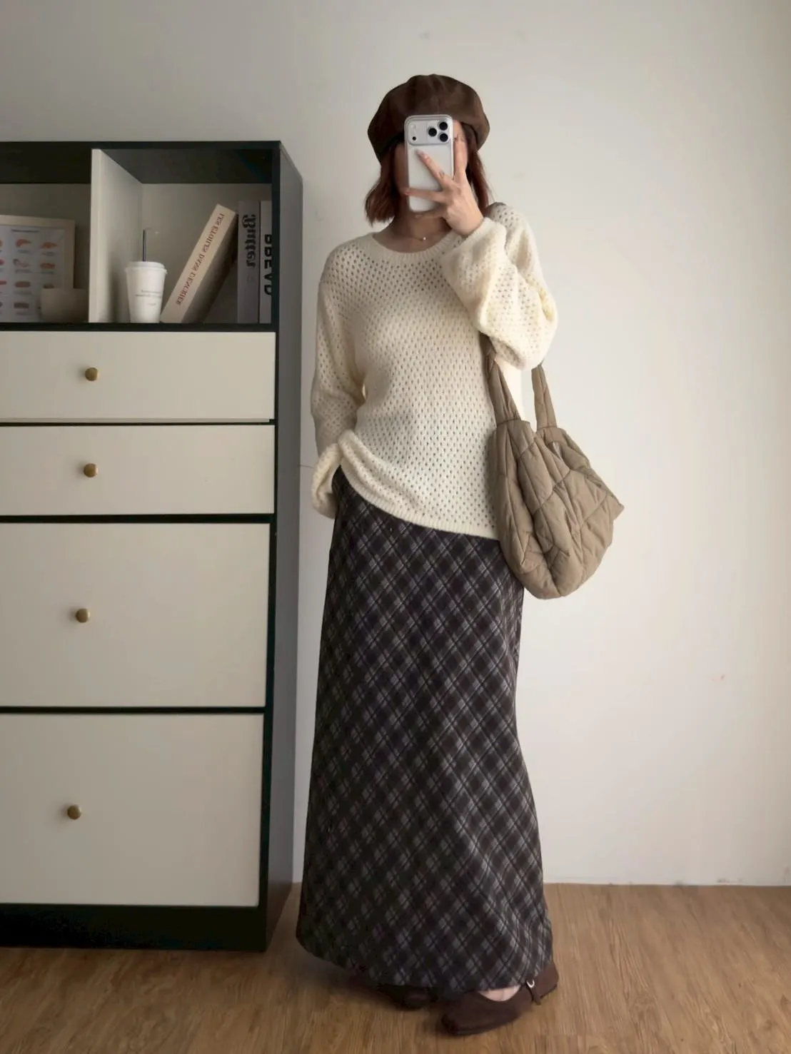 奶糯糯洞洞毛衣