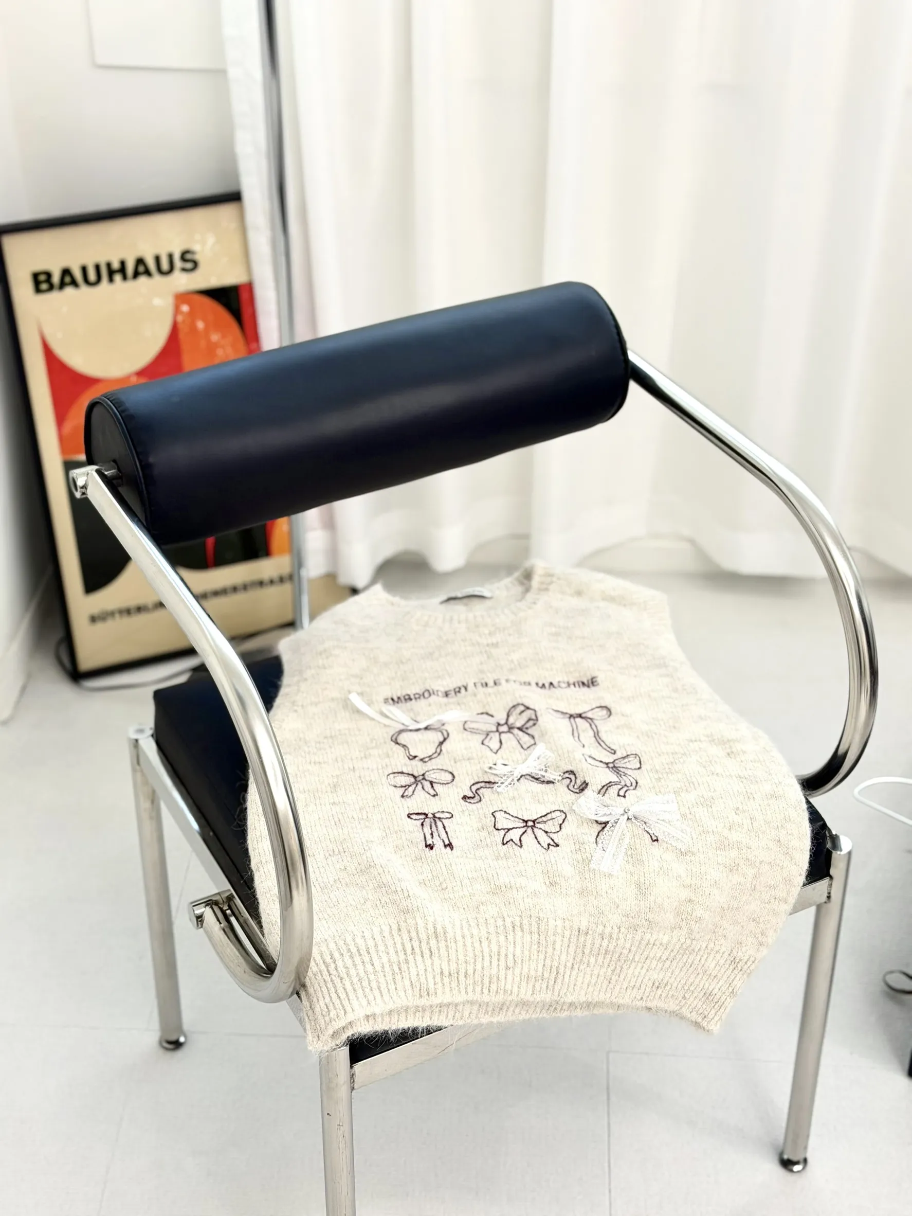 韓系休閒刺繡羊毛蝴蝶結背心