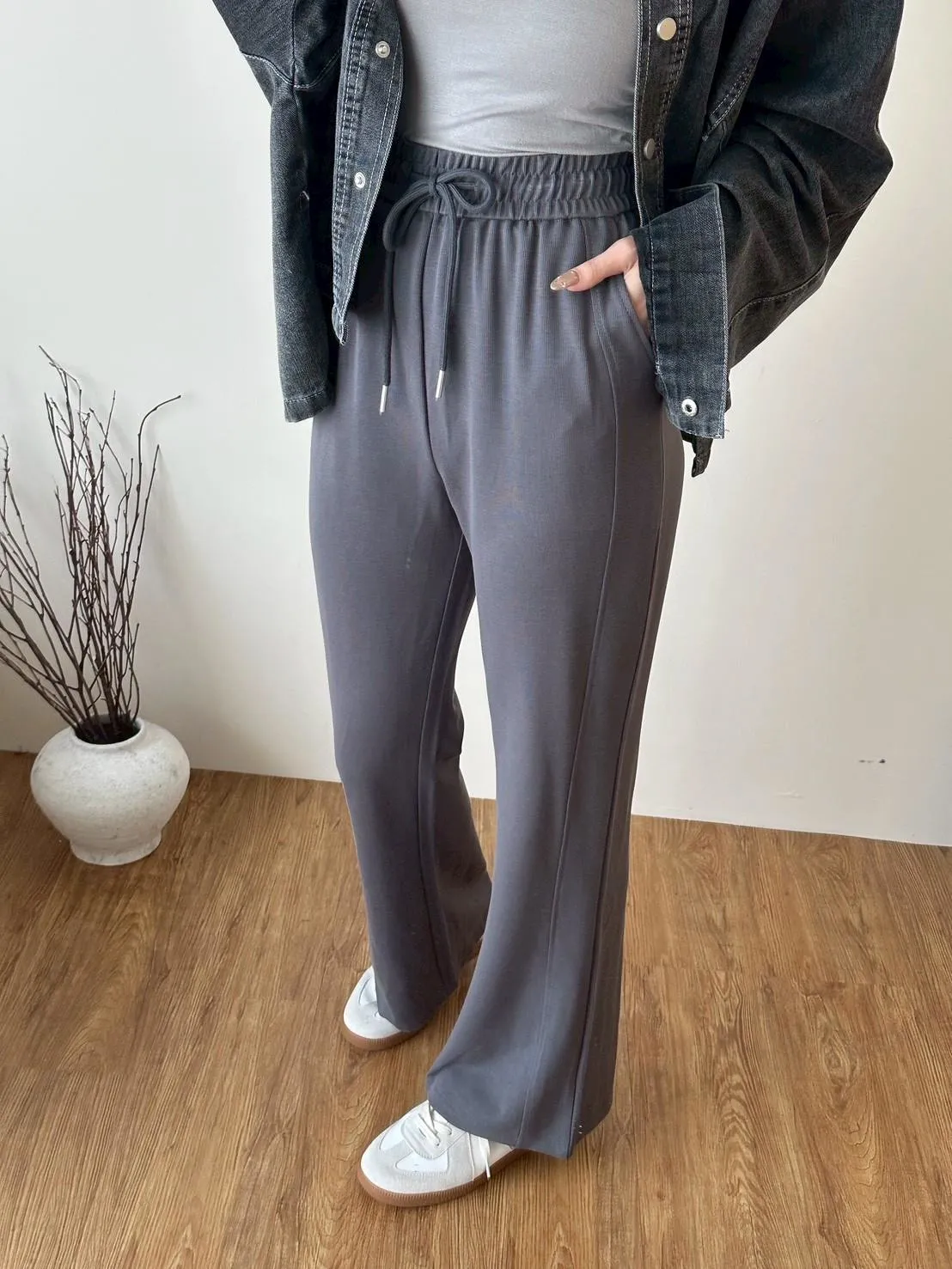 綁繩同銨絲微喇長褲