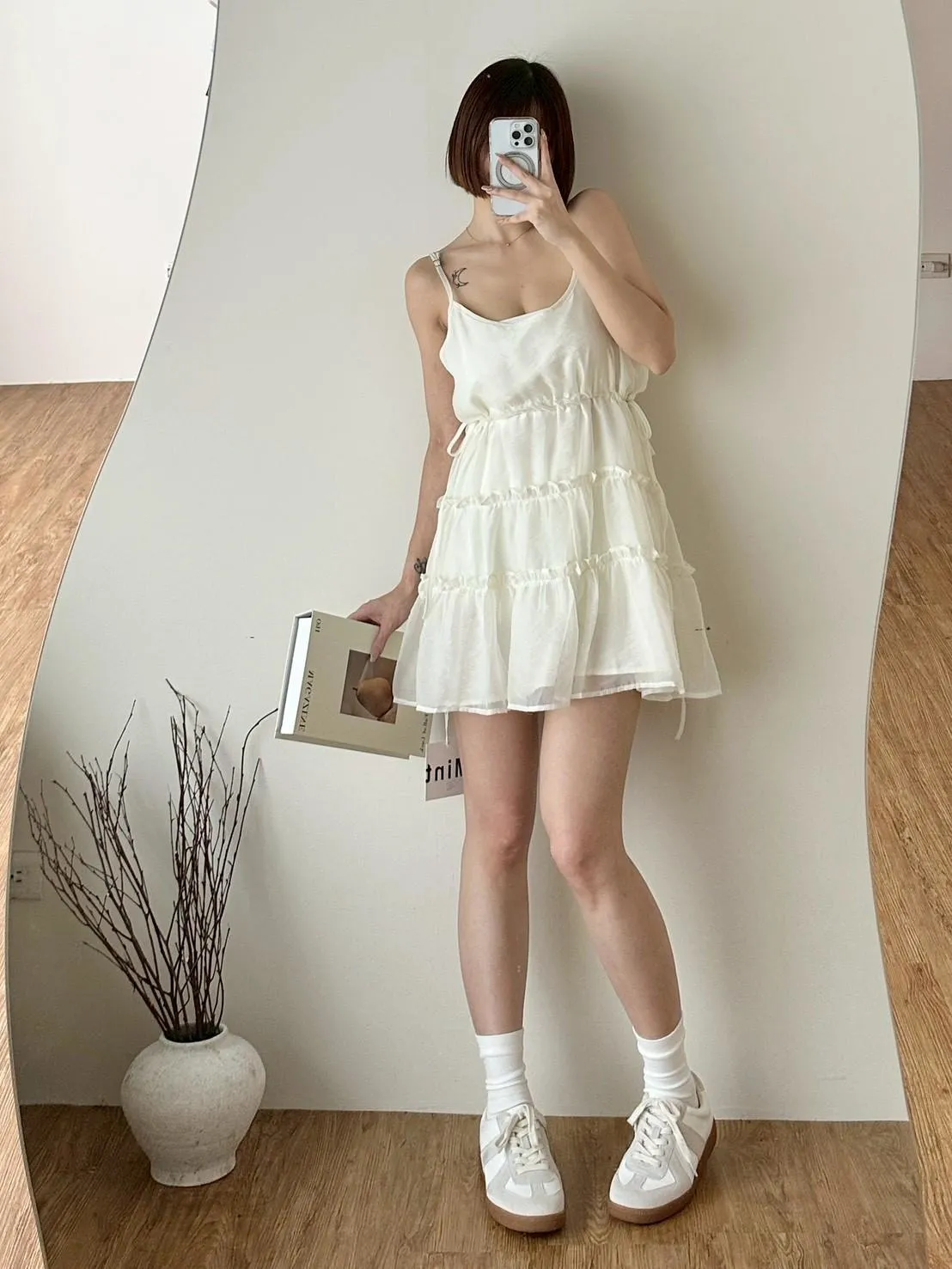 細肩蛋糕短洋裝