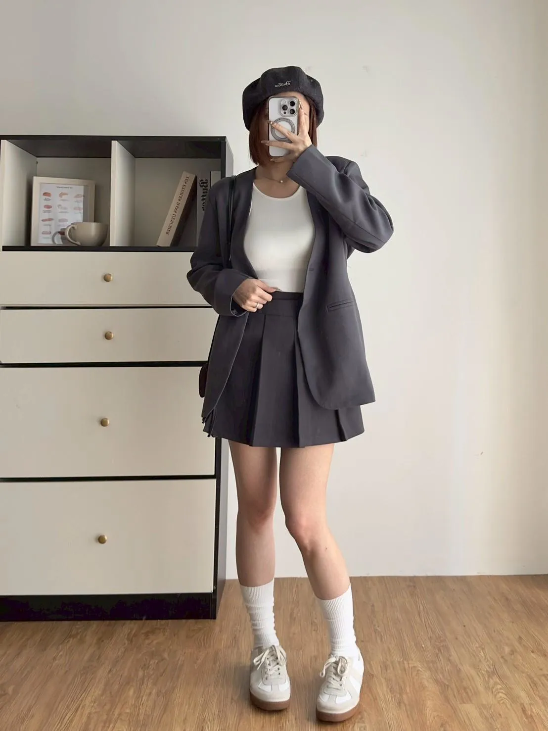 綁帶造型百褶西裝短裙