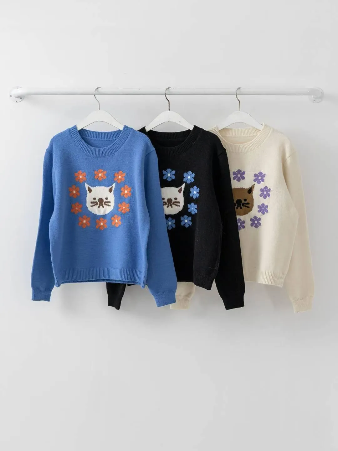 正韓花圈貓咪毛衣