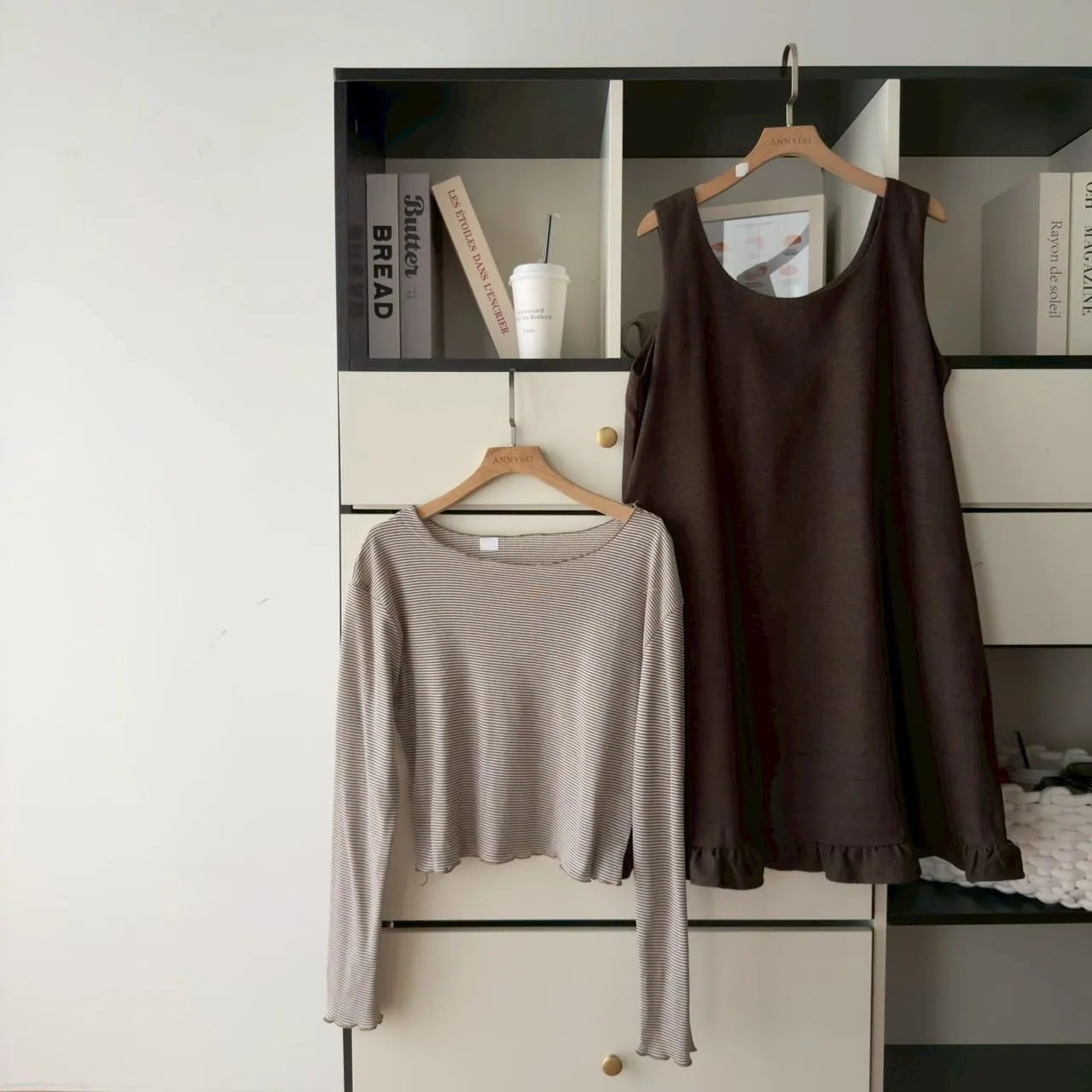 細格內搭➕毛呢下荷葉背心短洋