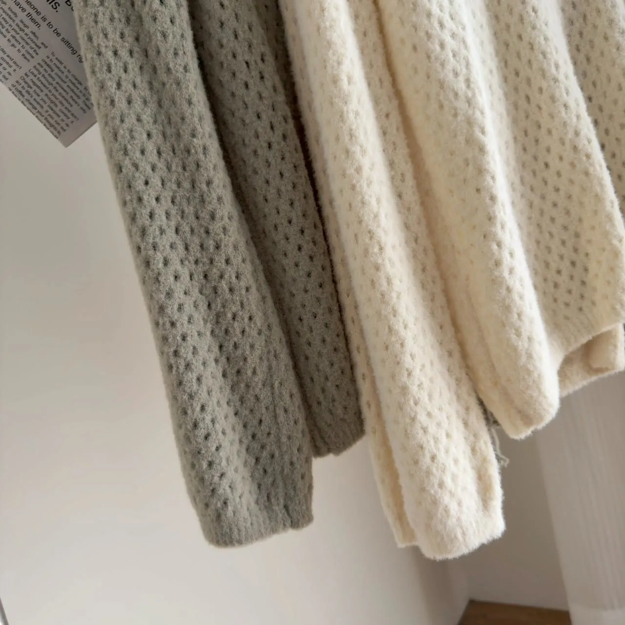 奶糯糯洞洞毛衣