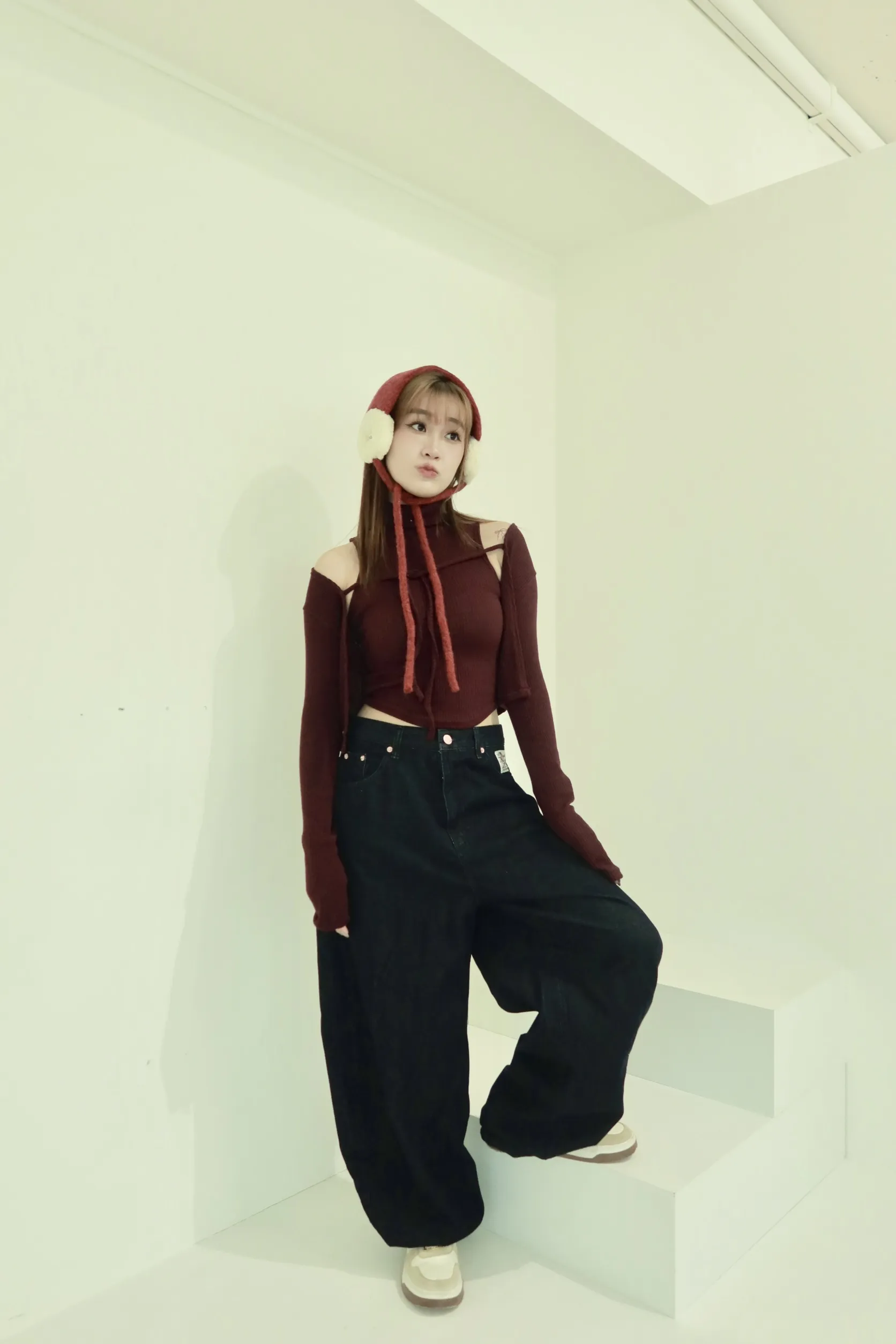 正韓黑粉刺繡氣球寬腿褲