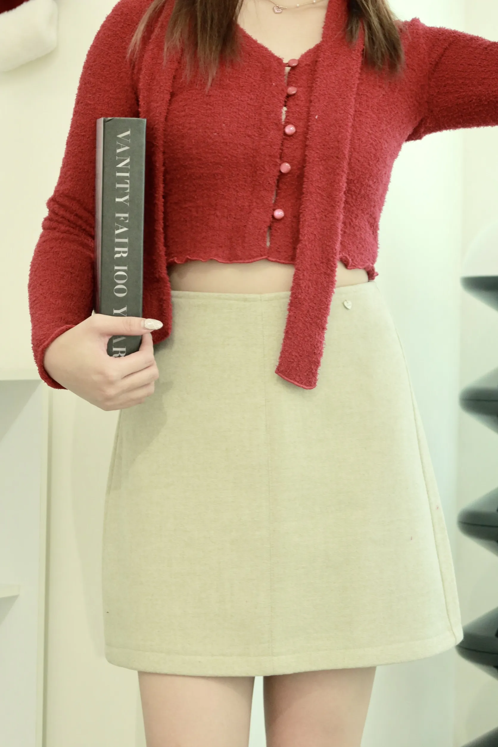 毛呢短款愛心鐵標半身裙