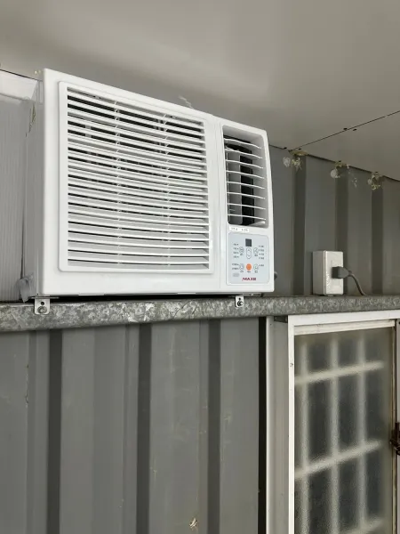 窗型冷氣安裝