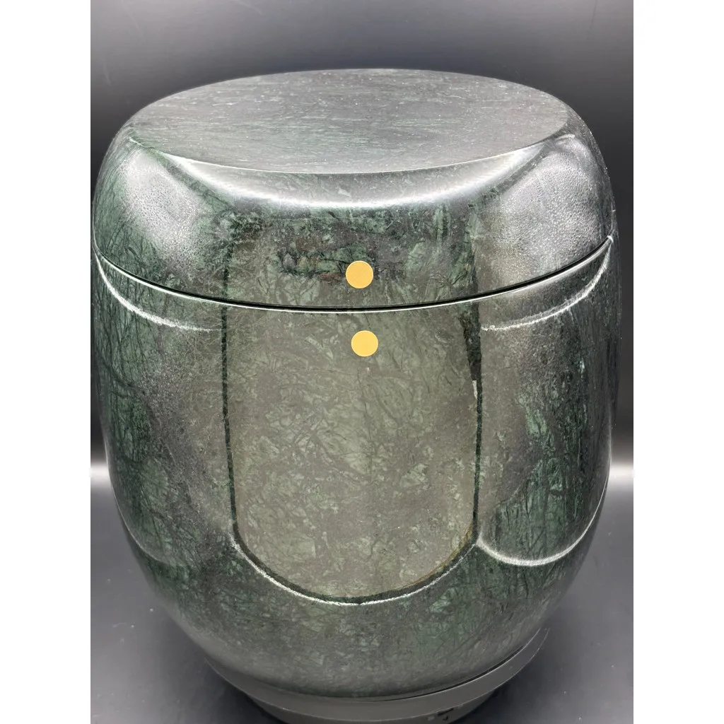 天然墨玉骨灰罈 (骨灰罐) 