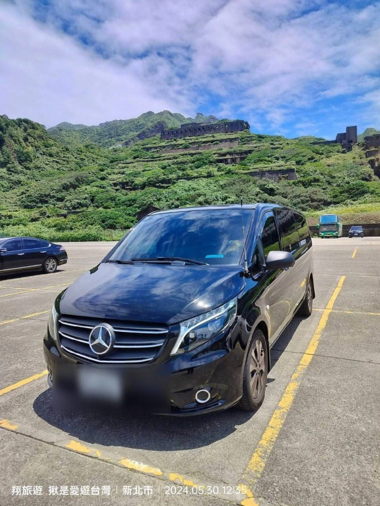 七人座轎車