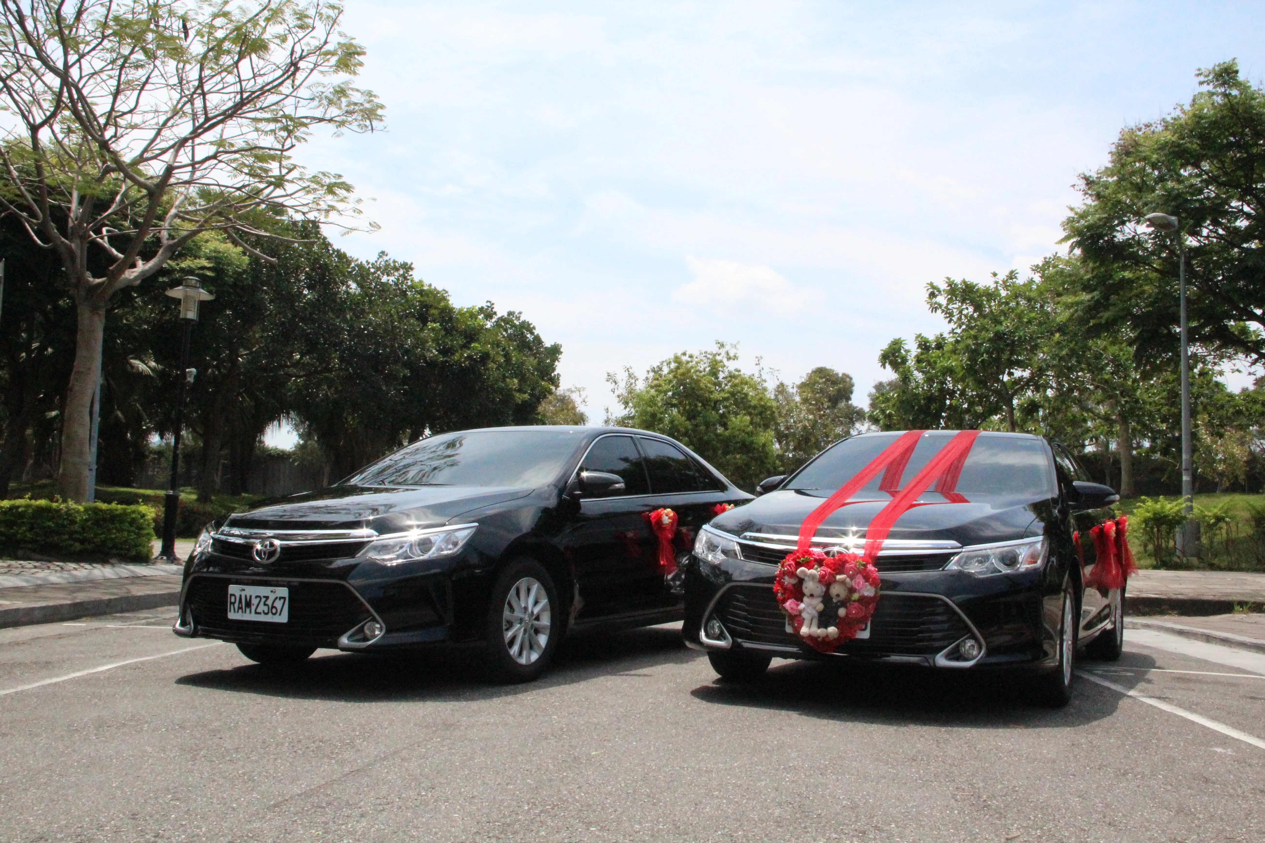 高級轎車CAMRY 二台