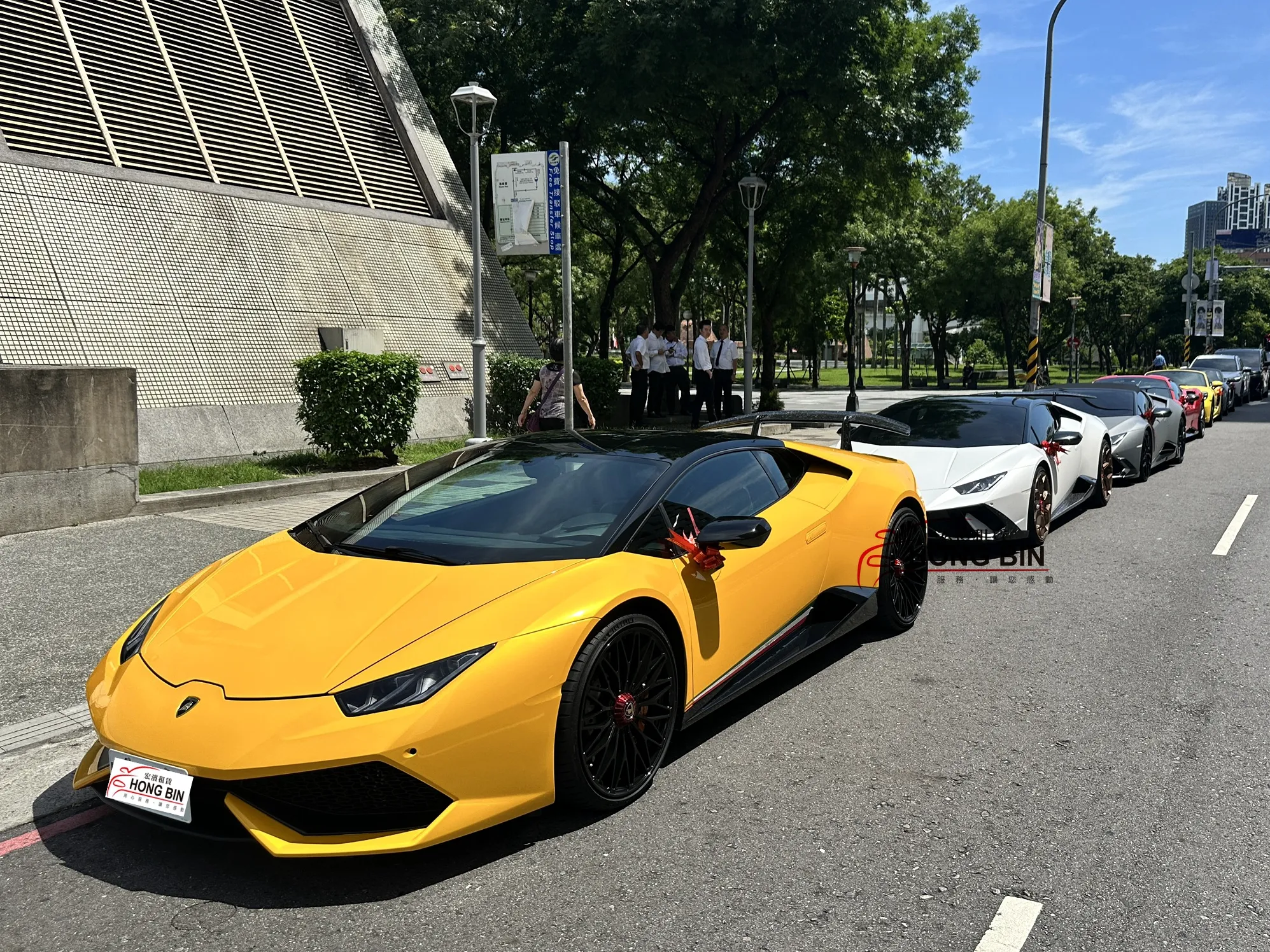 Lamborghini藍寶堅尼 / 小牛 / 大牛