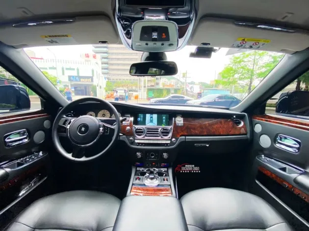 Rolls-Royce Ghost 勞斯萊斯