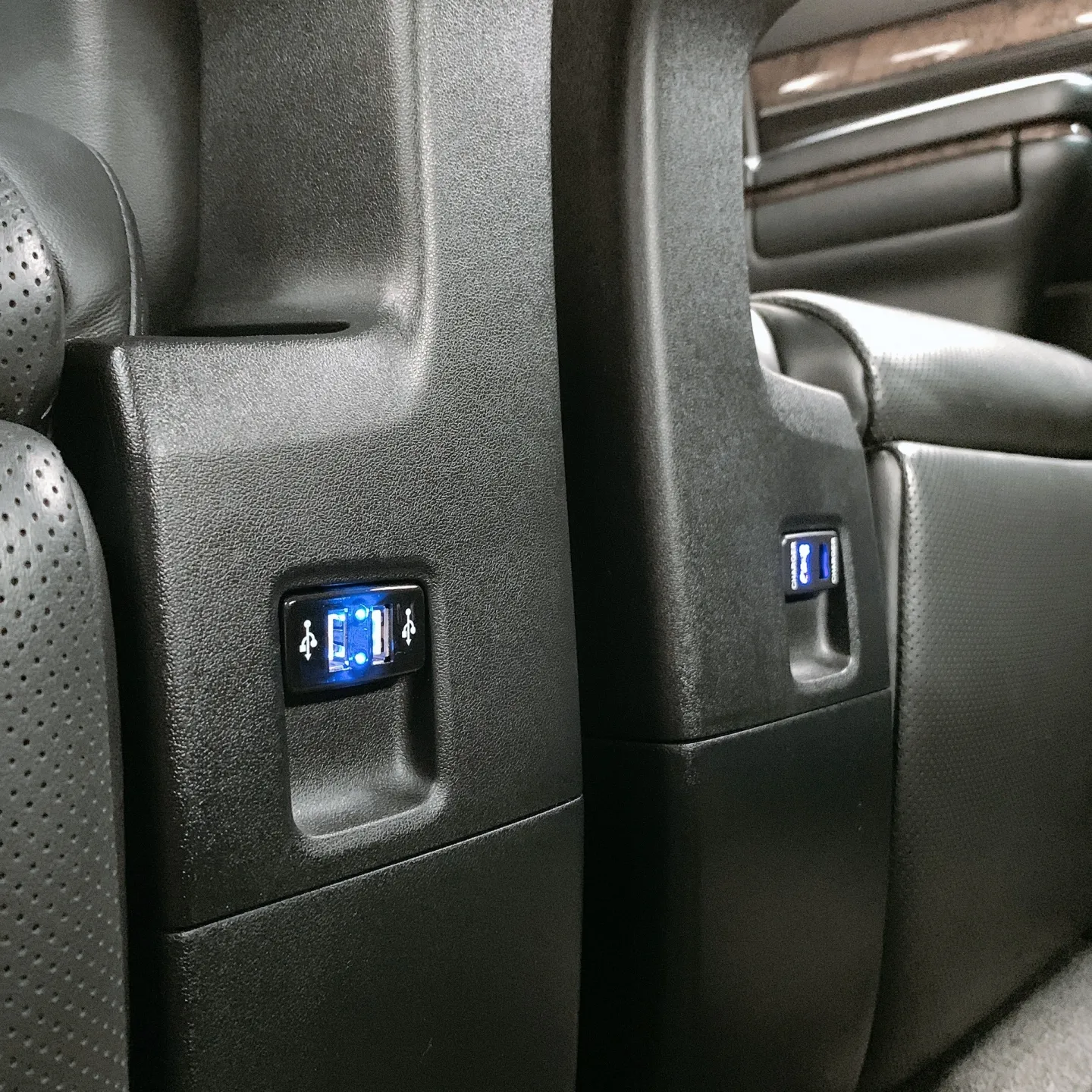 Toyota Alphard 3.5(阿法)