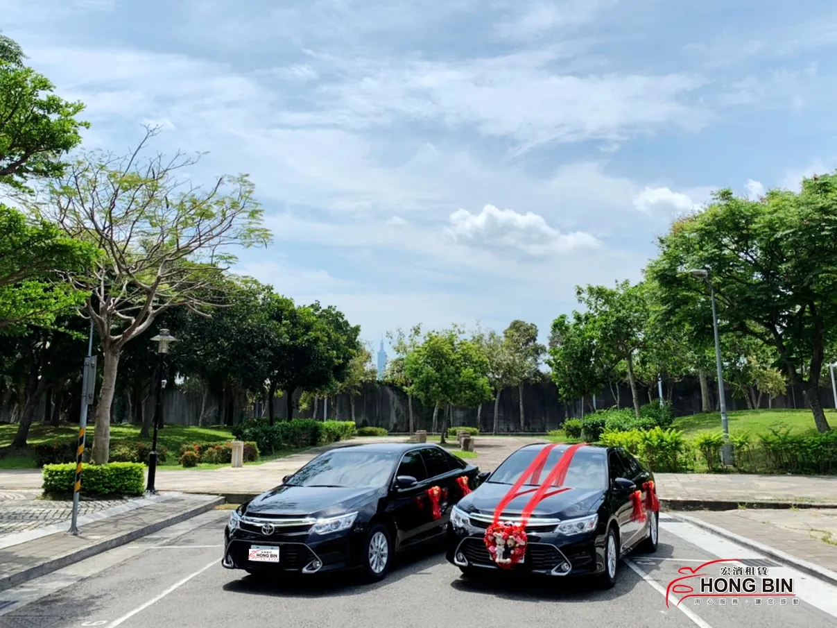 高級轎車CAMRY 二台