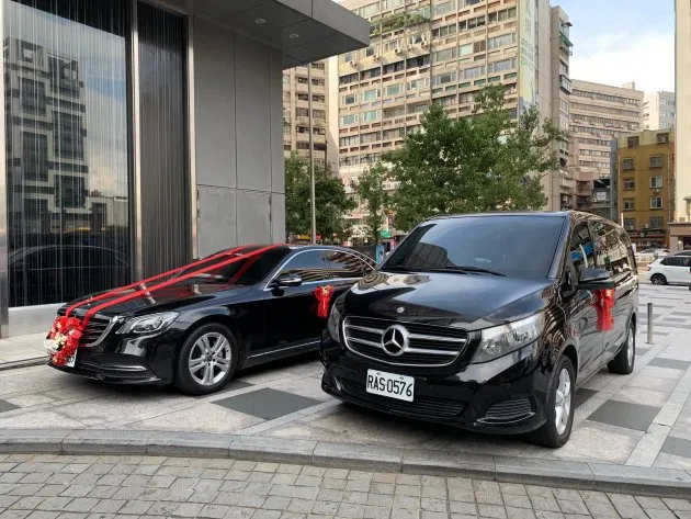 小改款W222賓士S350L加長型+賓士V系列商務車