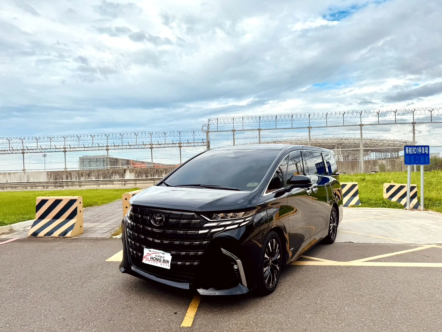 最新款 ALPHARD 4.0系列 六台
