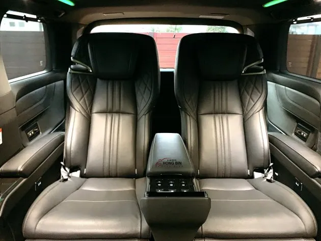尊爵Lexus LM300h 四人座保母車/商務車