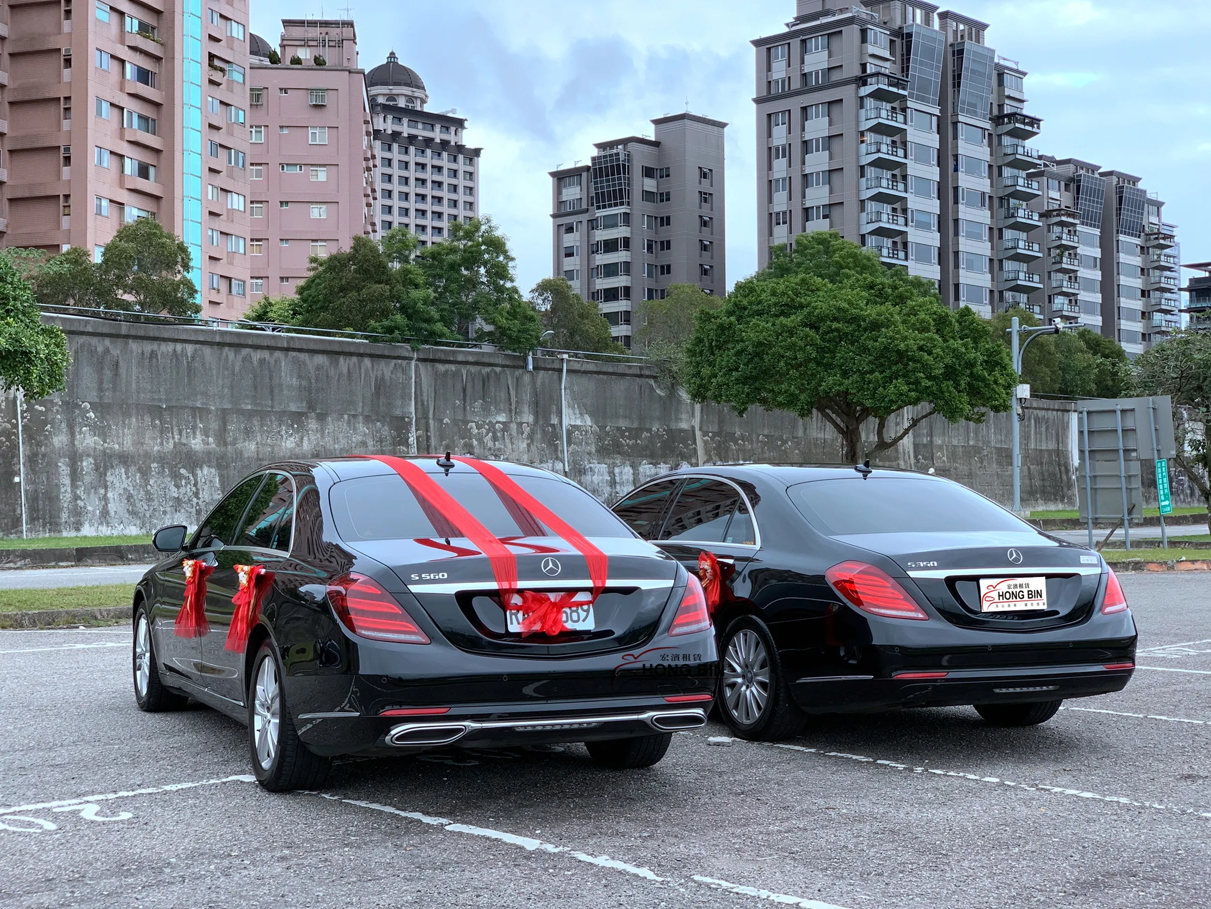 W222小改款賓士S350L加長型+W222賓士S350L加長型二台