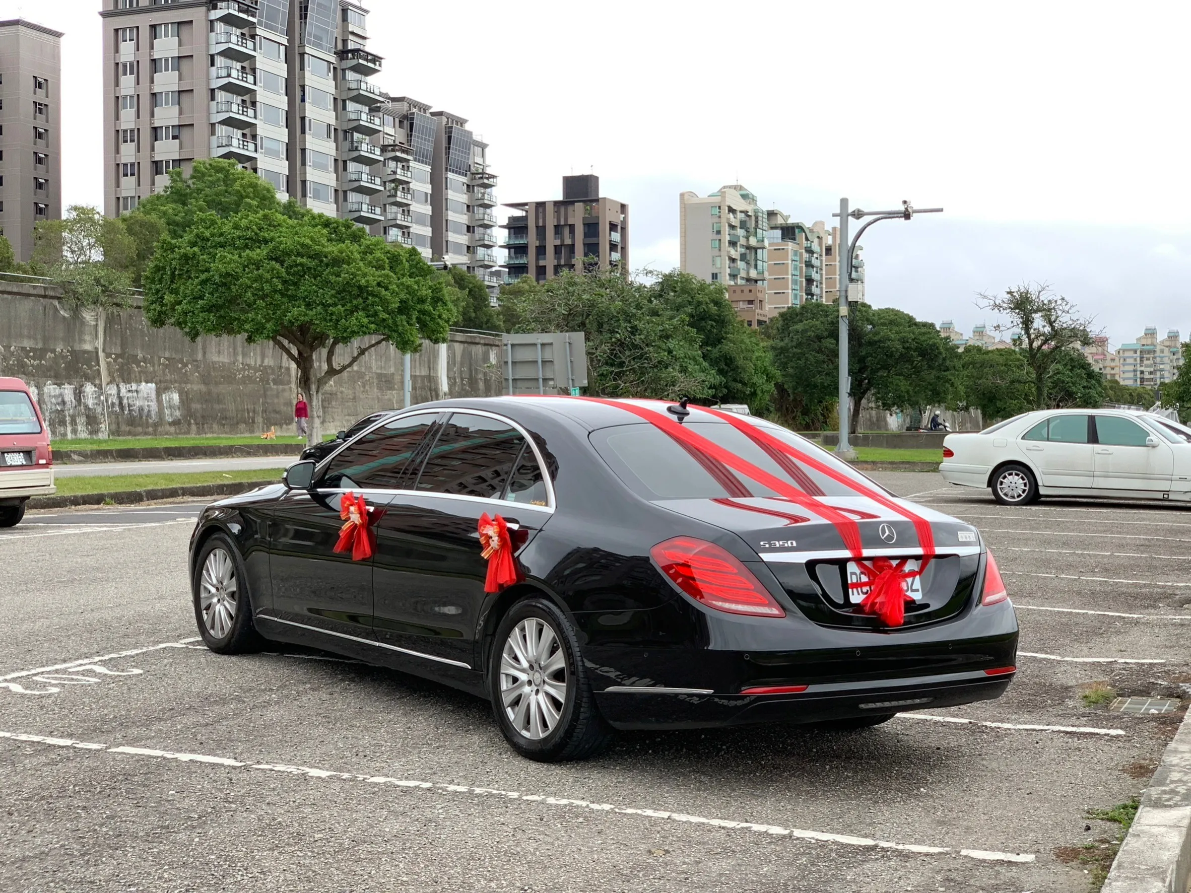 W222賓士S350L加長型+W221賓士S350L加長型二台