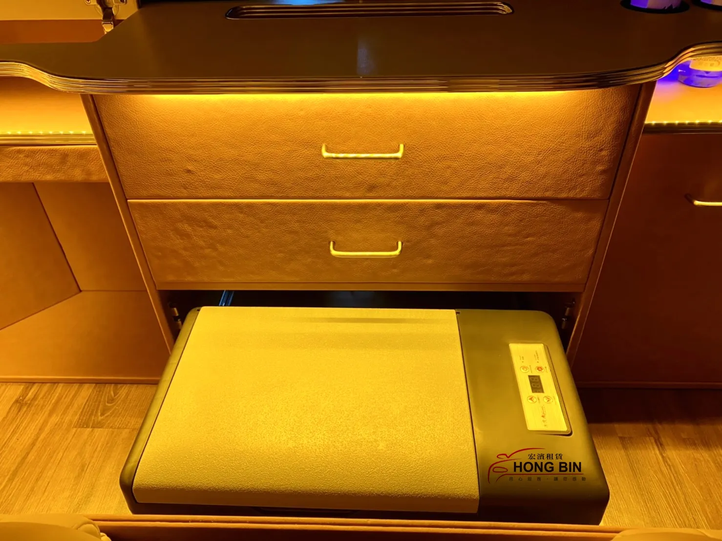 新款福斯大T6 Crafter頂級保母車