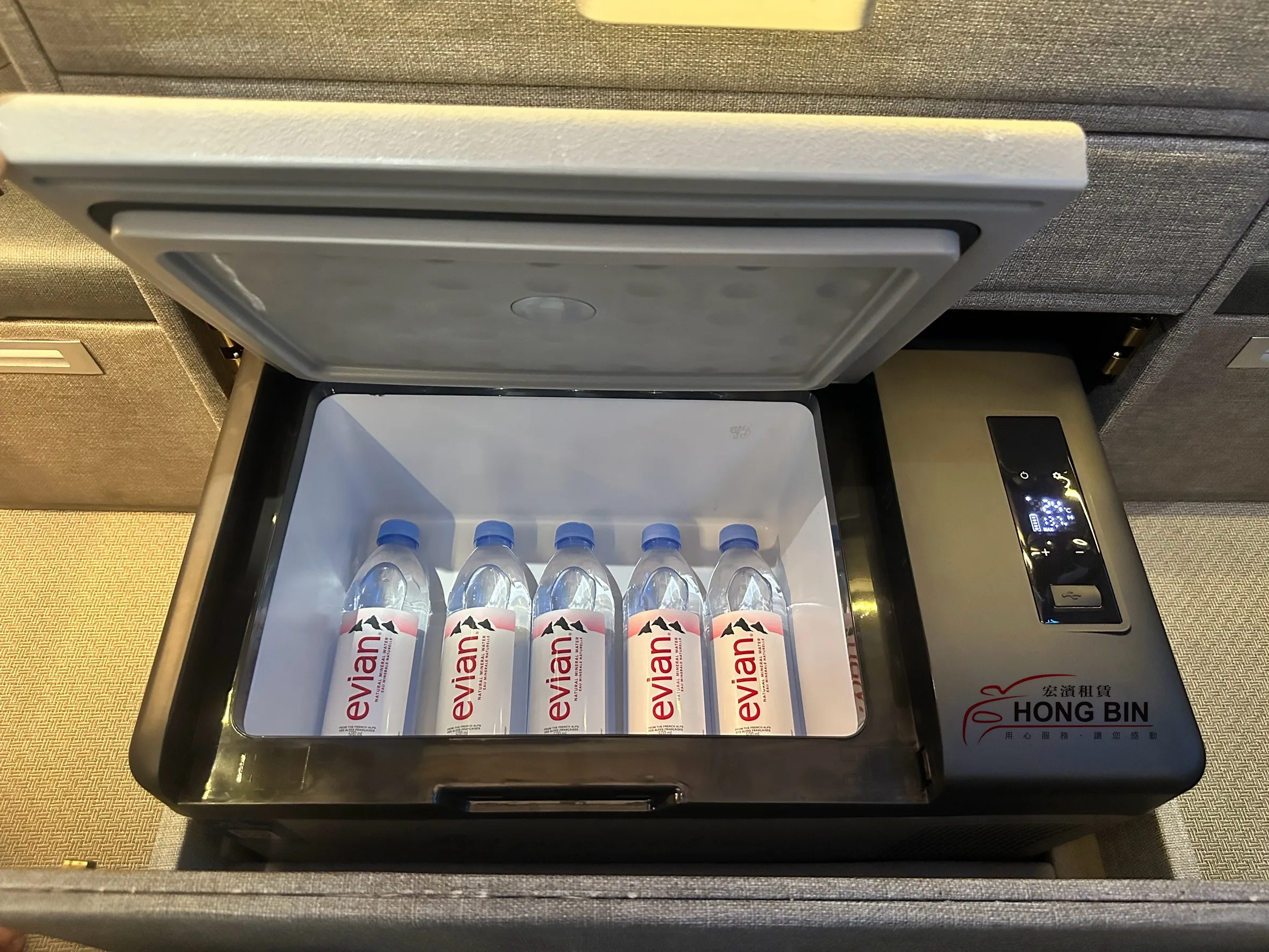 最新款賓士BENZ-Sprinter奢華保姆車