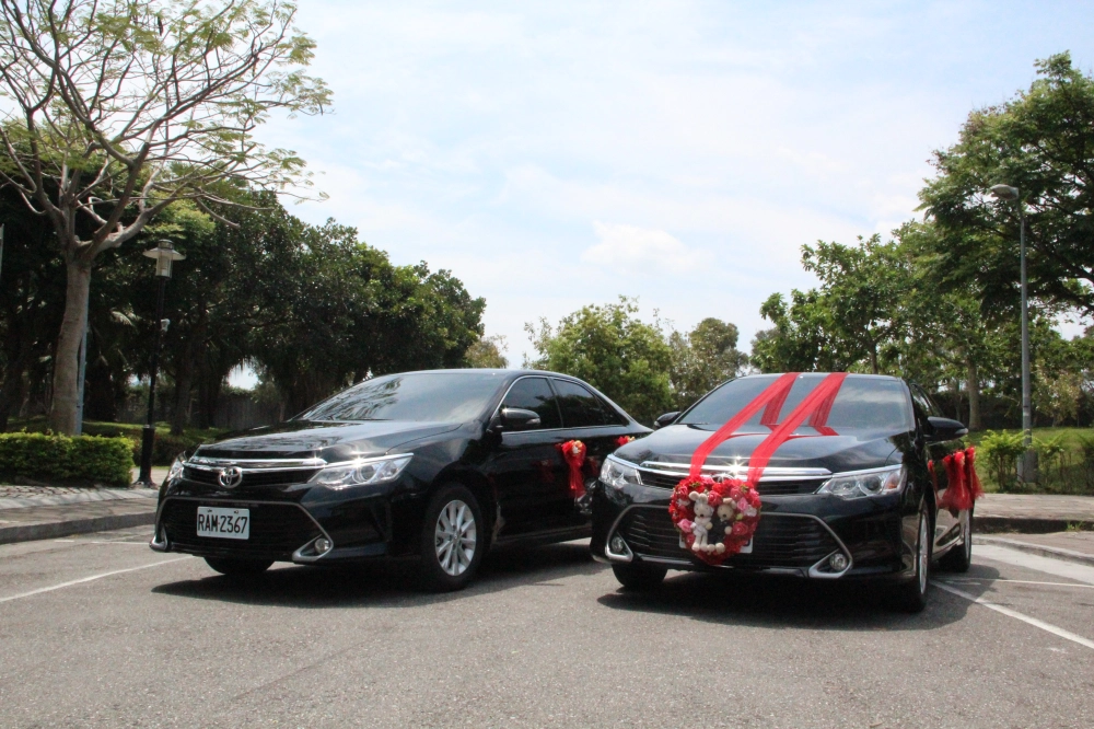 高級轎車CAMRY 二台