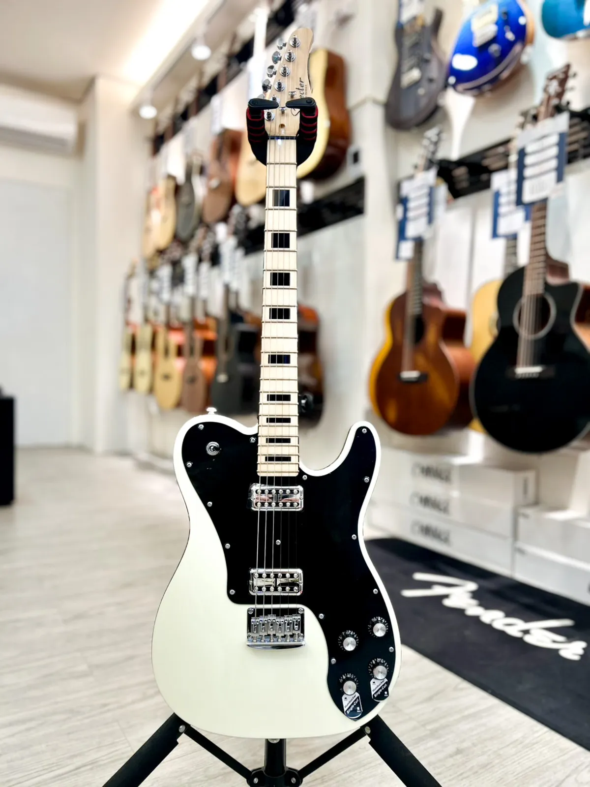 Schecter PT Fastback
