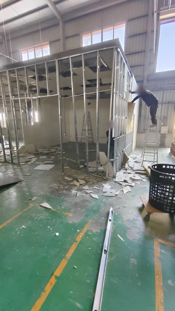 台南安平區 工廠隔間拆除清運-1