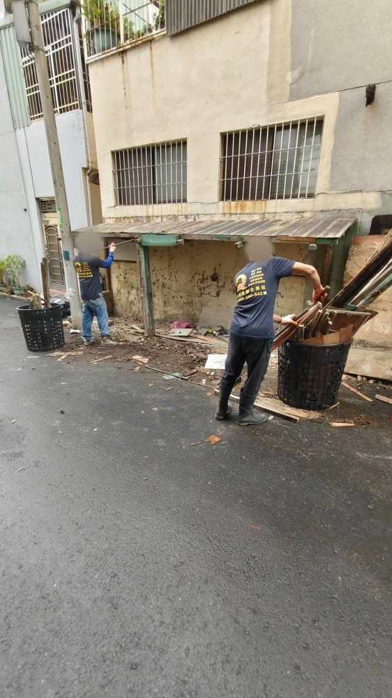 台南 南區國民路 廢棄倉儲拆除清運