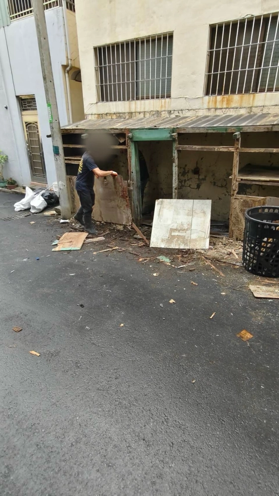 台南 南區國民路 廢棄倉儲拆除清運