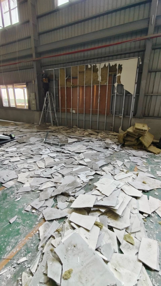 台南安平區 工廠隔間拆除清運-1