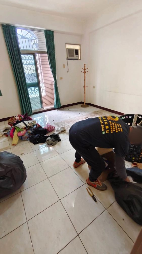 台南仁德區 文華路三段 退租後 廢棄物淨空 清潔