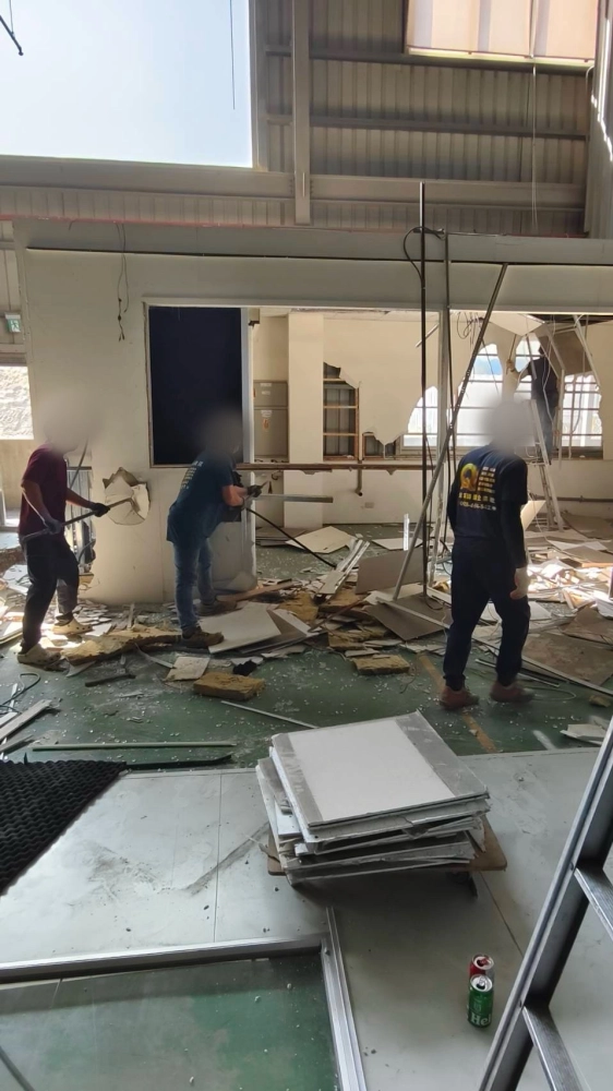 台南安平區 工廠隔間拆除清運-2