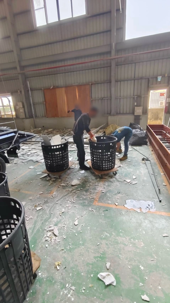 台南安平區 工廠隔間拆除清運-1