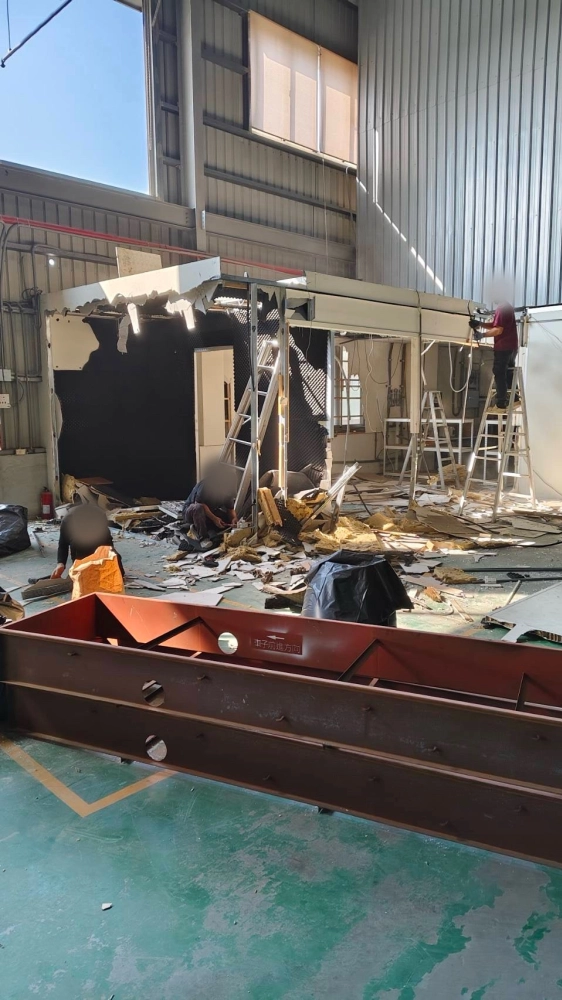 台南安平區 工廠隔間拆除清運-2