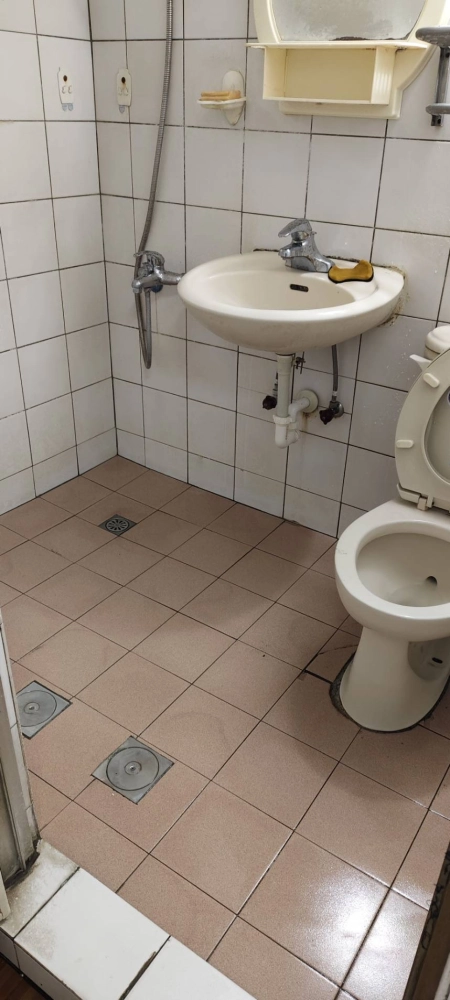 南區慈愛街 協助法院強制執行 廢棄物淨空清潔