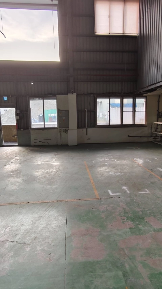 台南安平區 工廠隔間拆除清運-2