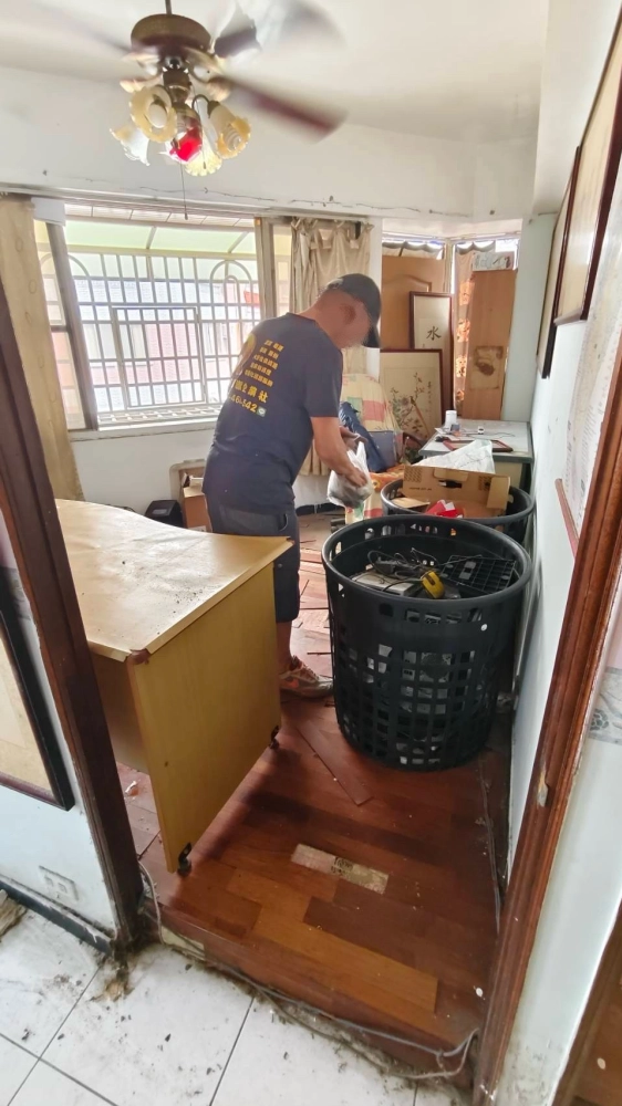 台南清運工程/南部拆除清運/東區崇德二十街廢棄物淨空隔間裝潢