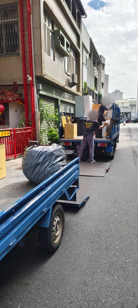 南區慈愛街 協助法院強制執行 廢棄物淨空清潔