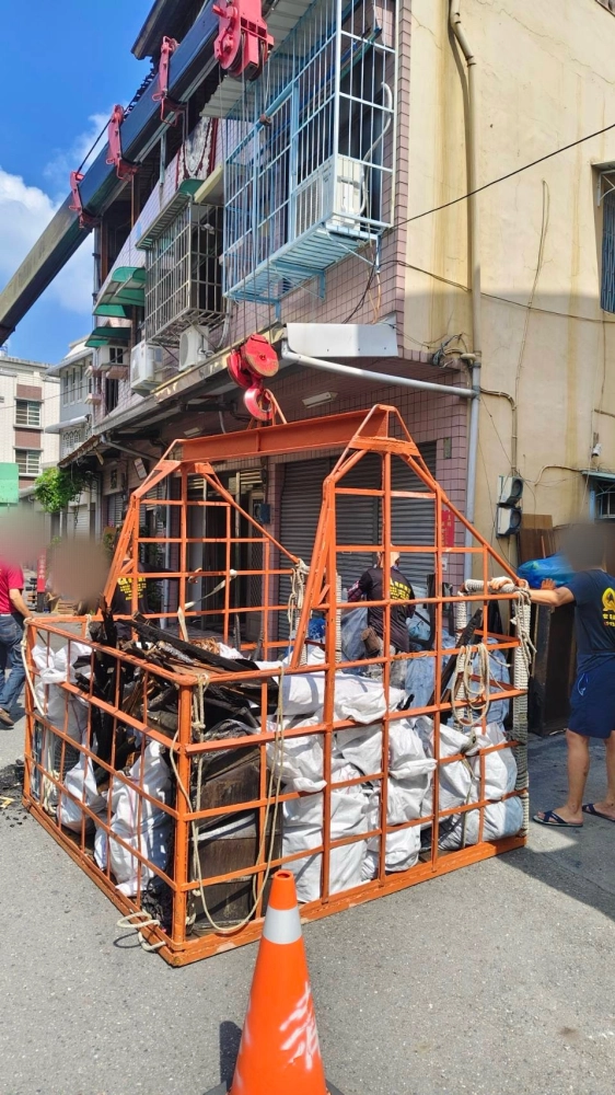 嘉義 芳興街 火災後廢棄物 淨空 清運 清潔