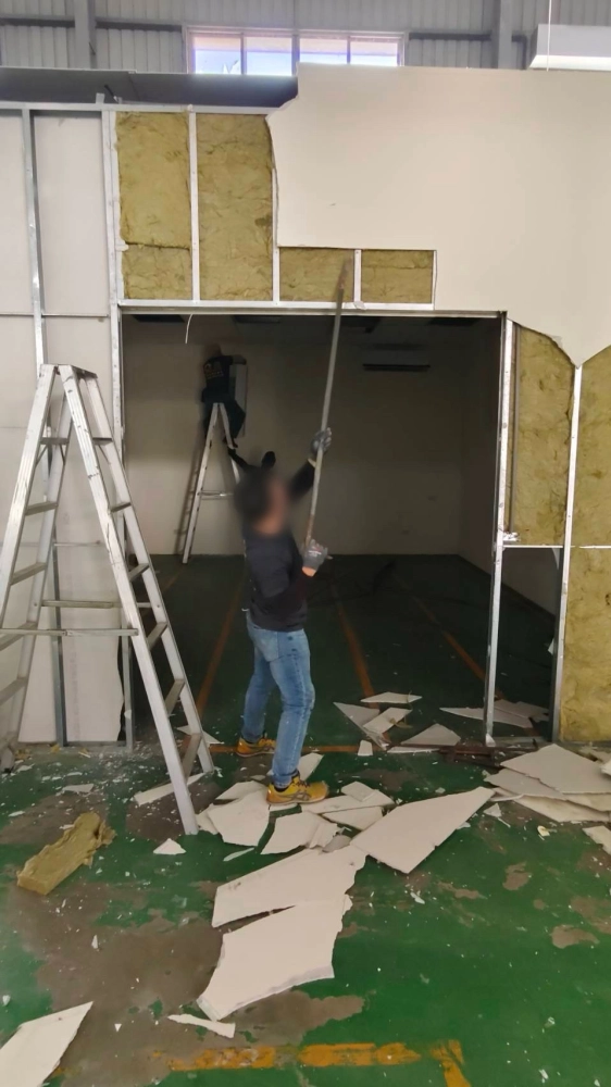 台南安平區 工廠隔間拆除清運-1