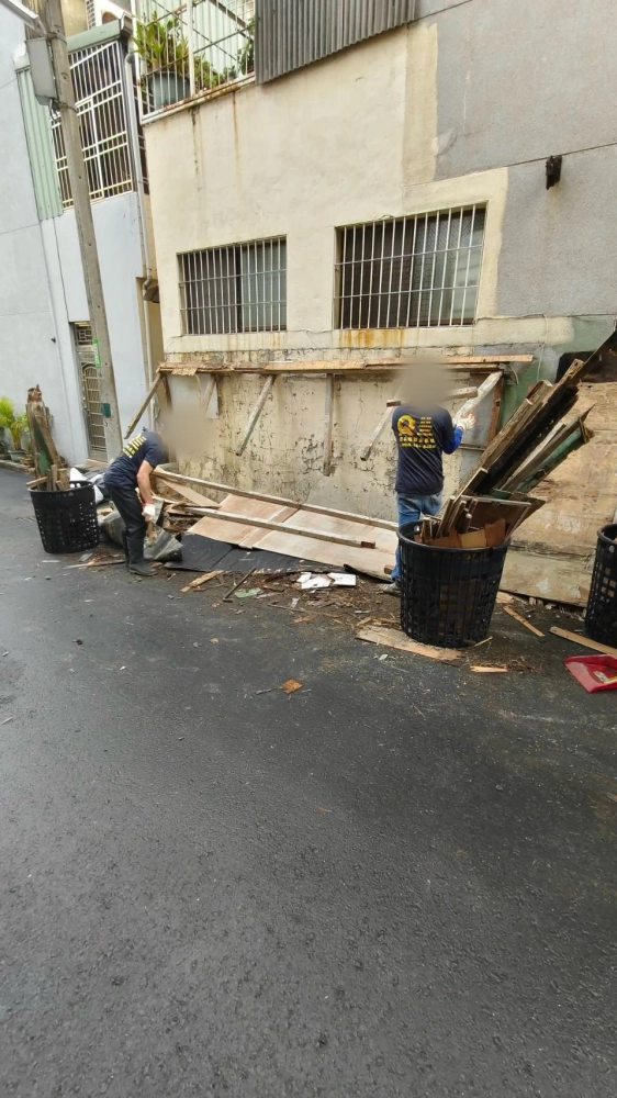 台南 南區國民路 廢棄倉儲拆除清運